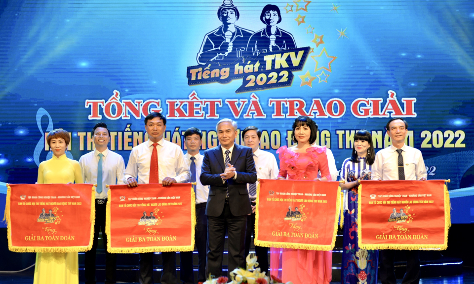 Bế mạc hội thi Tiếng hát người lao động TKV năm 2022