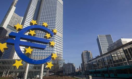 Ukraine phải mất 35 năm trả nợ cho khoản vay mới của EU