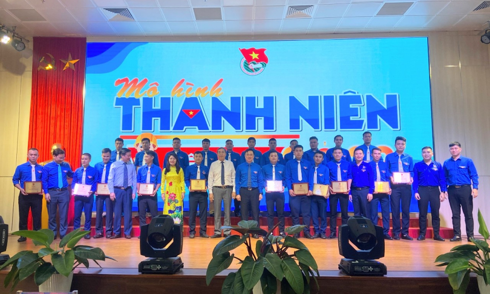 Đoàn Than Quảng Ninh: Tuyên dương thợ mỏ trẻ tiêu biểu và mô hình thanh niên tham gia quản lý xuất sắc 