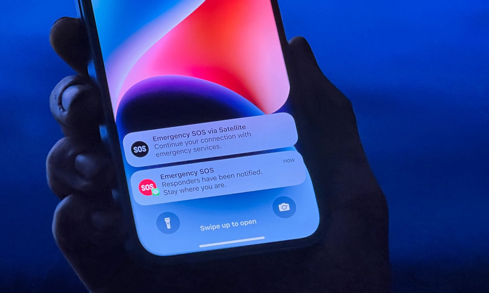 Apple chi gần nửa tỷ USD cho tính năng Emergency SOS trên iPhone 14