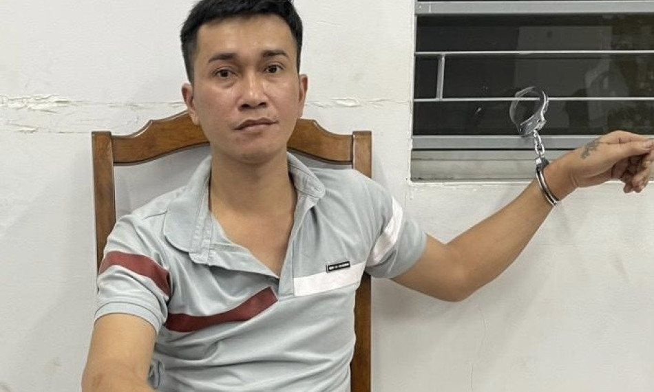 Mua linh kiện trên mạng để lắp ráp súng quân dụng mang bán