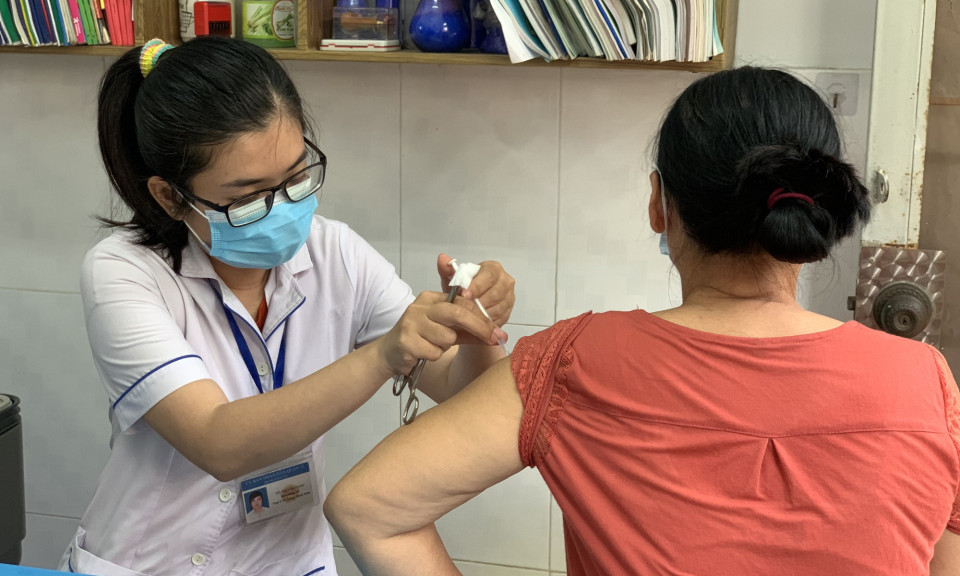 Sáng 13/11: Virus gây COVID-19 vẫn không ngừng biến đổi và tạo ra các biến chủng mới