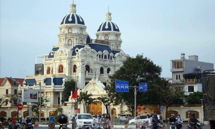Tiếp tục kê biên tòa lâu đài của đại gia Phát 'dầu' để thi hành án