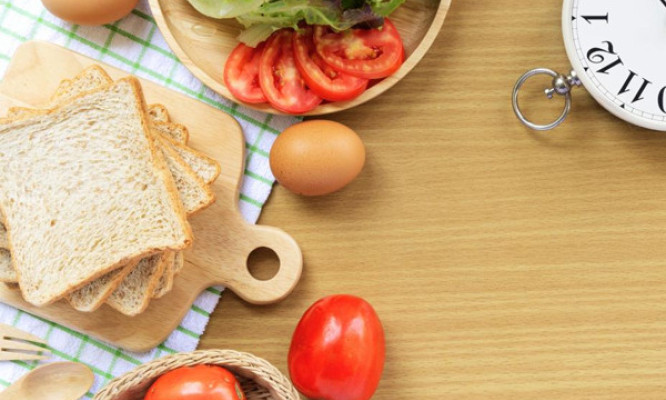 Giờ ăn giúp giảm mỡ máu, ổn định đường huyết