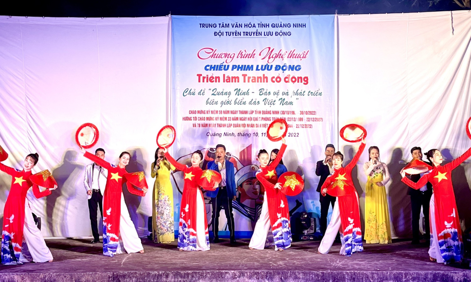 Tuyên truyền về chủ đề “Quảng Ninh - Bảo vệ và phát triển biên giới, hải đảo”
