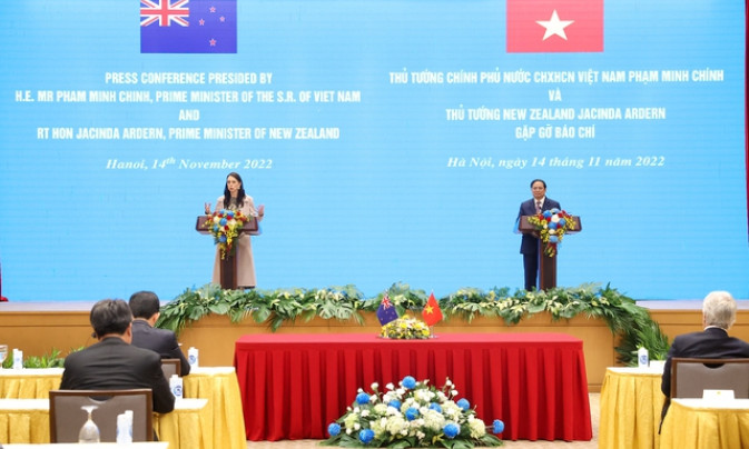 Hai Thủ tướng Việt Nam và New Zealand gặp gỡ báo chí, nhấn mạnh cơ hội mới cho nhiều nông sản Việt Nam