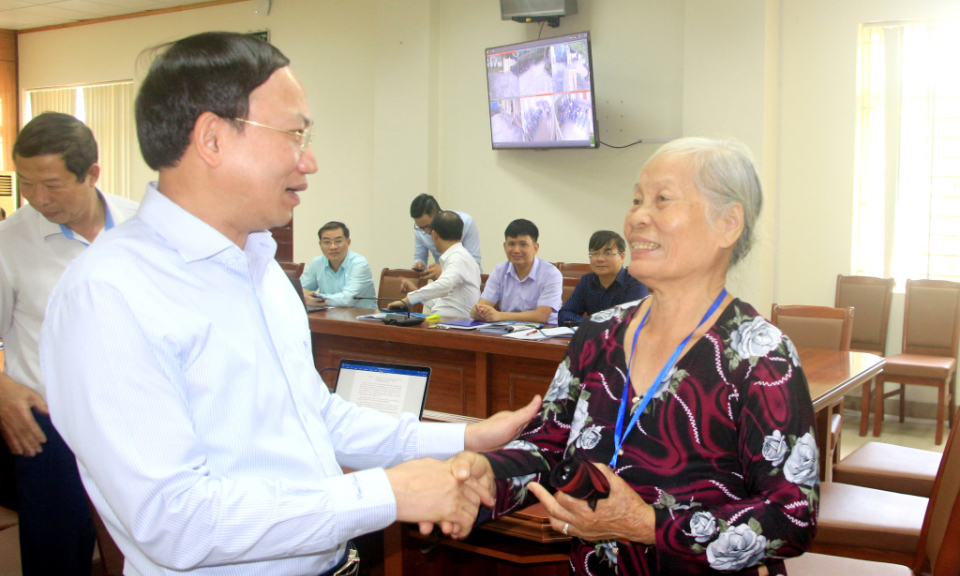 Bí thư Tỉnh ủy Nguyễn Xuân Ký tiếp công dân định kỳ