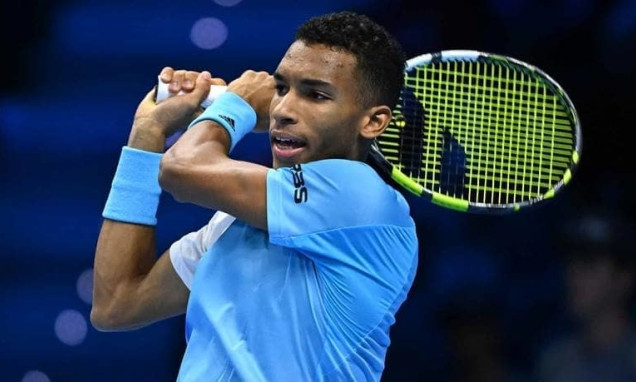 Nadal thua trận thứ hai ở ATP Finals