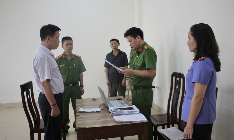 Lừa góp vốn đầu tư bất động sản, nguyên Chủ tịch phường chiếm đoạt gần 29 tỉ đồng