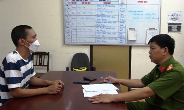 Bắt tạm giam đối tượng cướp giật tài sản của học sinh