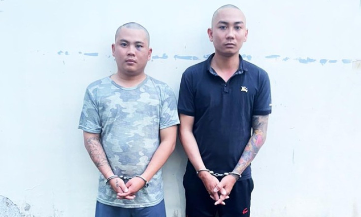 Bắt hai đối tượng dùng dao truy sát phụ nữ, cướp xe máy