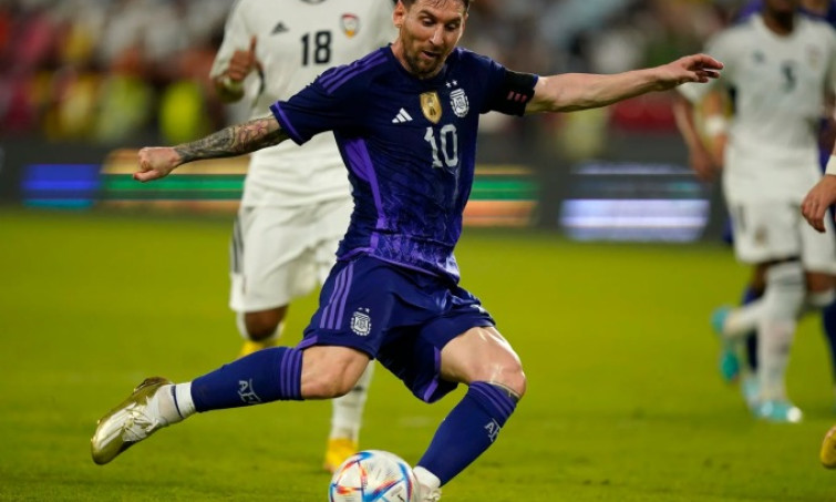 Messi giúp Argentina thắng đậm