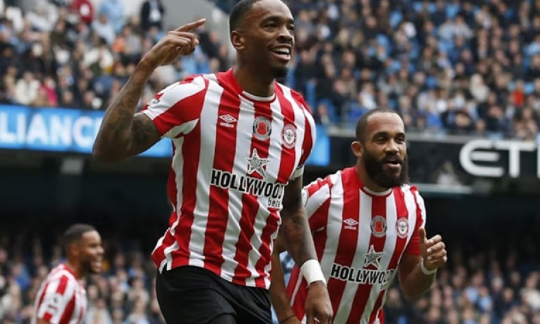 FA buộc tội sát thủ hủy diệt Man City