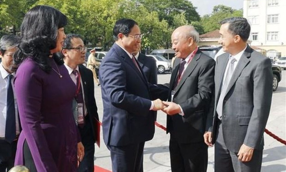 PM applauds 120-year achievements of Hanoi Medical University