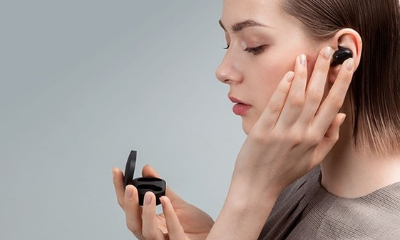 Đeo tai nghe thường xuyên gây tác hại không tưởng