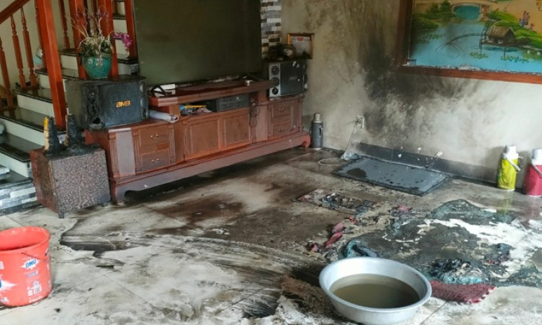 Một người trong vụ 'đốt nhà mẹ ở Hưng Yên' đã tử vong