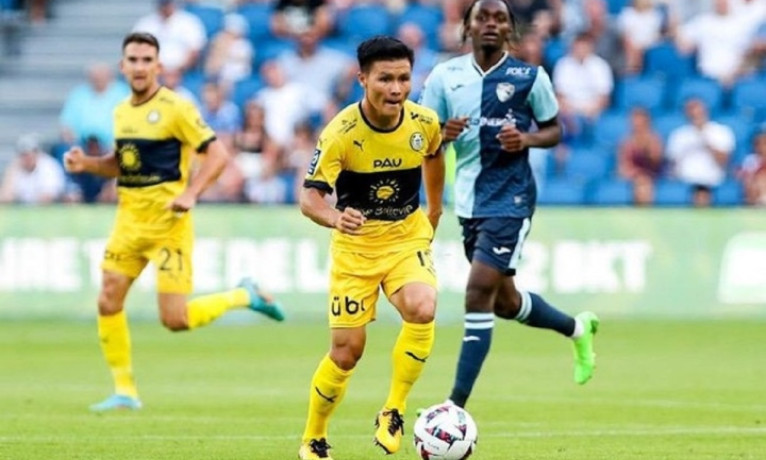 Pau FC vắng 2 trụ cột, Quang Hải có cơ hội đá chính