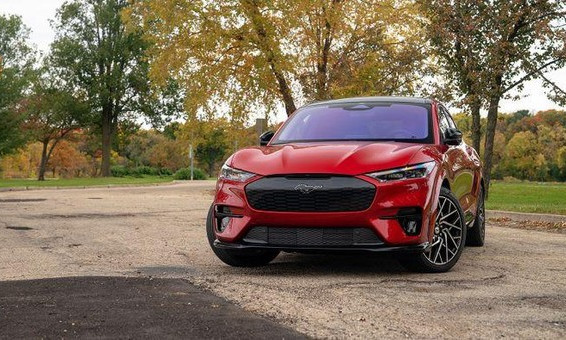 Những SUV cỡ nhỏ hạng sang tốt nhất đến từ Mỹ