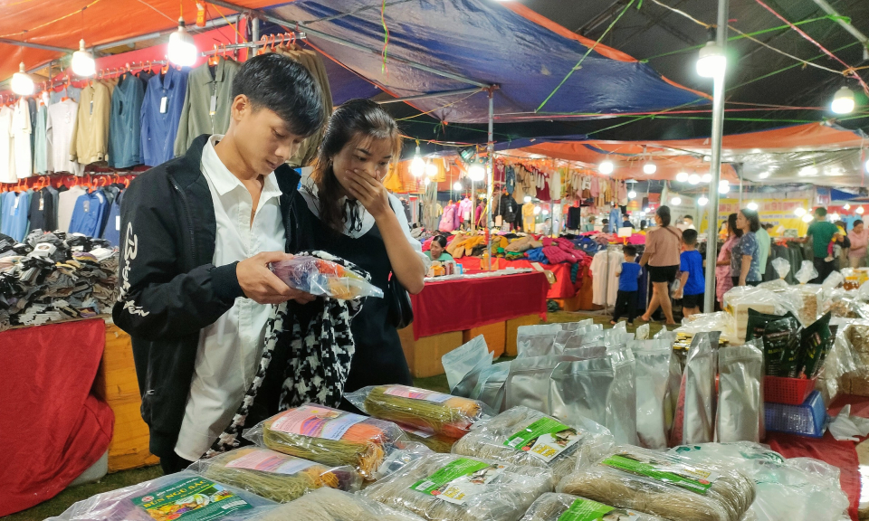 Tiên Yên khai mạc Hội chợ OCOP kết hợp hội chợ thương mại năm 2022