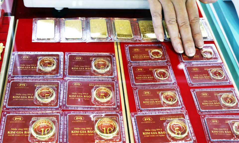 Giá vàng trong nước sáng 21/11 dao động quanh mức 67,5 triệu đồng/lượng