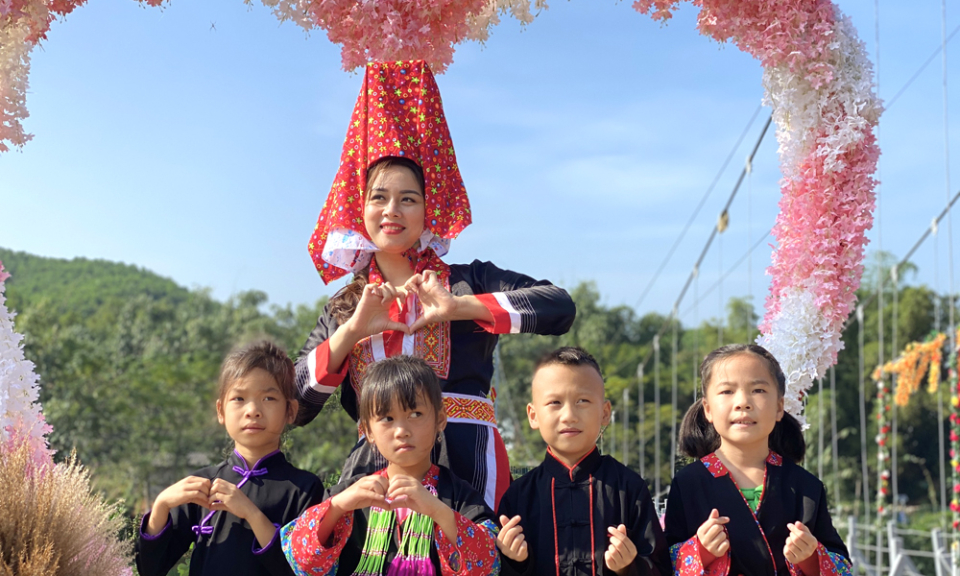 Trải nghiệm mùa thu đông ở xã Hà Lâu