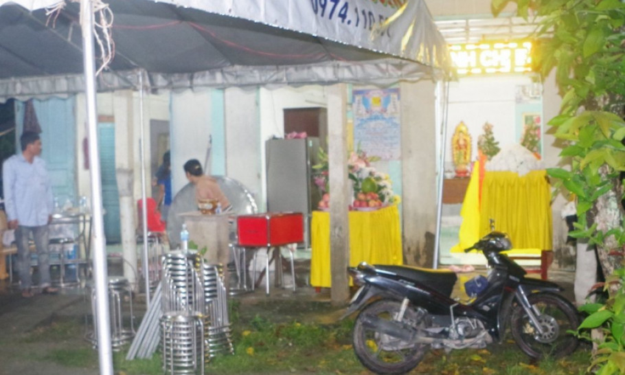 Người phụ nữ tử vong nghi do bị con trai bạo hành