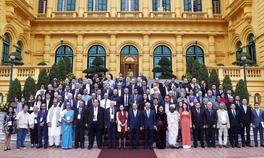 President hosts delegates to WPC's 22nd Assembly