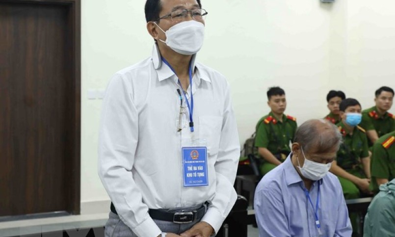 Cựu Thứ trưởng Bộ Y tế Cao Minh Quang bị tuyên phạt 30 tháng tù treo
