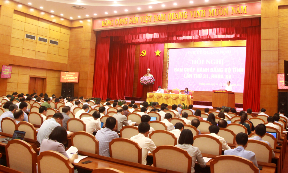 Nâng cao hiệu quả đầu tư, phát triển doanh nghiệp và chất lượng đời sống nhân dân 