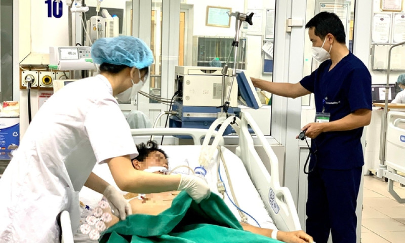 Sốt xuất huyết vào cao điểm, không tự điều trị tại nhà