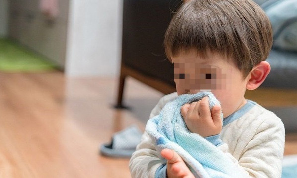 Mưa nắng thất thường, làm gì để trẻ không mắc bệnh