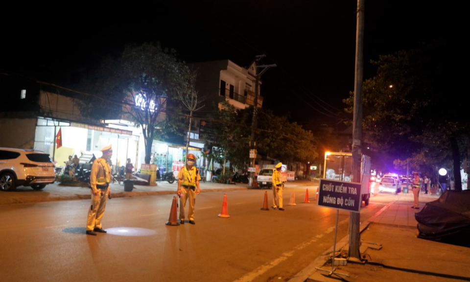 Móng Cái tăng cường đảm bảo ATGT dịp cuối năm