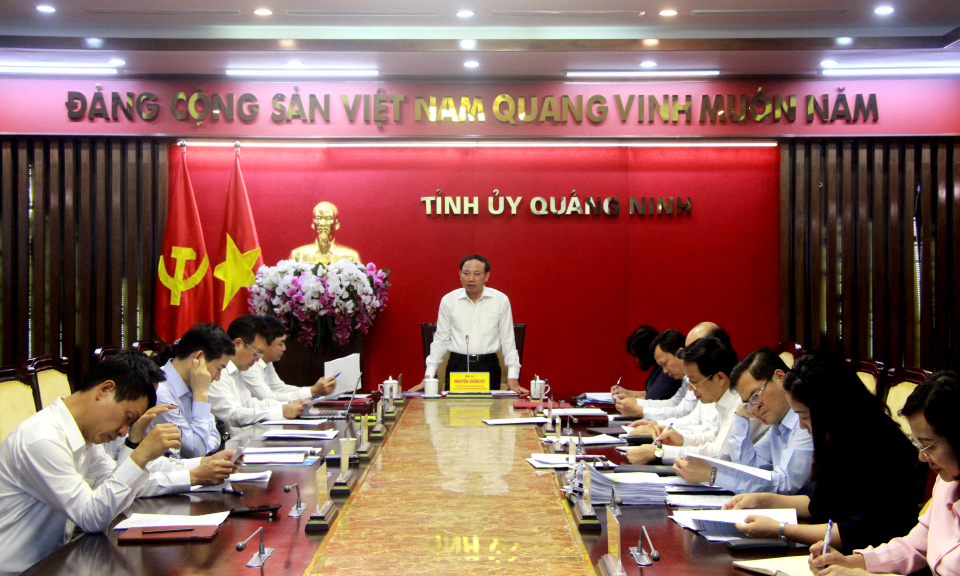 Giao ban Thường trực Tỉnh ủy