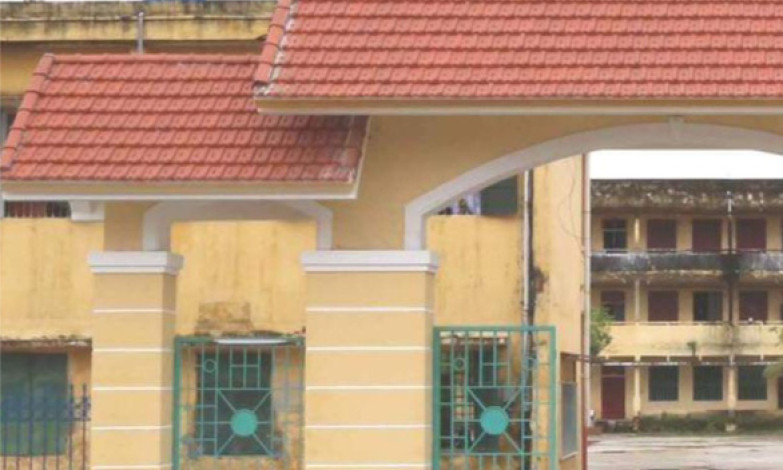 Tạm giữ nam sinh lớp 10 đâm chết bạn học