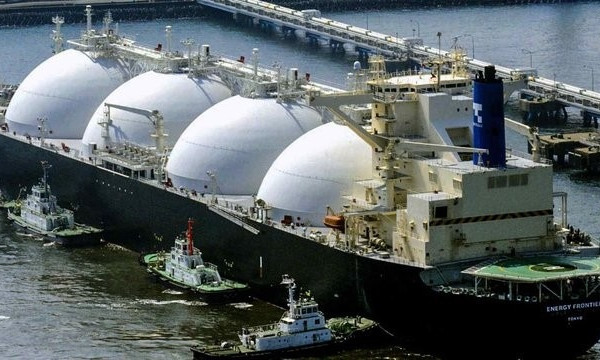 EU mạnh tay mua LNG của Nga trong năm 2022