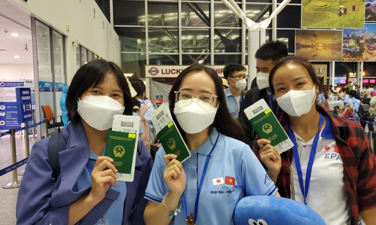 Xuất khẩu lao động: Về đích sớm 