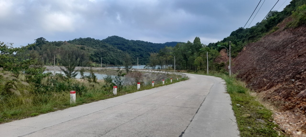 Hệ thống đường trục chính xã Cái Chiên dài hơn 10 km được hoàn thành và bàn giao cho xã Cái CHiên tháng 4/2022