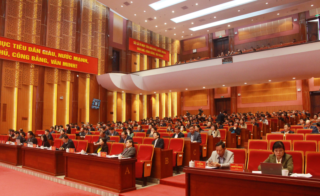 Các đại biểu tham dự hội nghị tại điểm cầu Trung tâm Tổ chức hội nghị tỉnh.