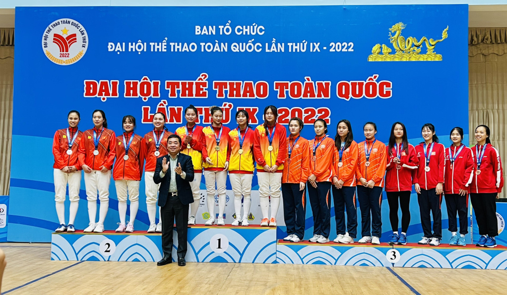 Quảng Ninh giành HCV Canoieng. 