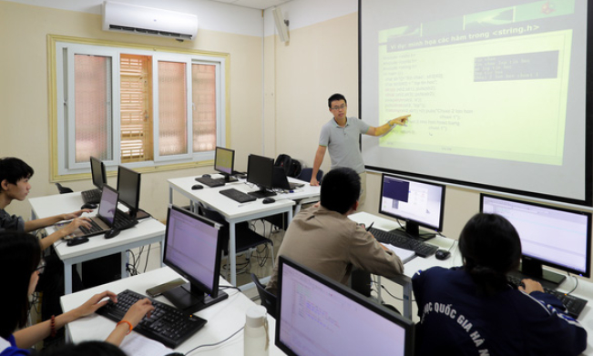 Bảng lương giáo viên trước và sau thời điểm tăng lương 1/7/2023 ra sao?