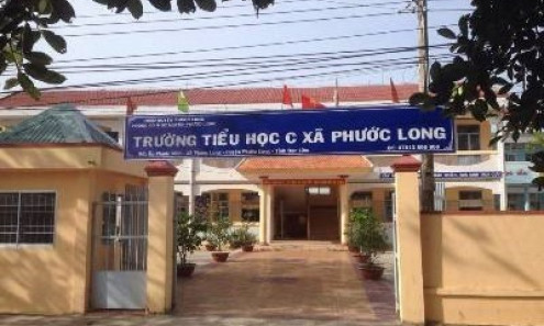 Sau buổi ăn trưa, 6 học sinh tiểu học nhập viện do nghi ngộ độc thực phẩm 