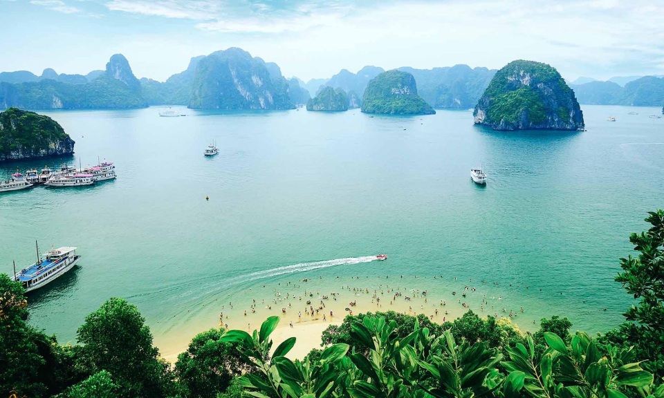 Top 10 activities to do while in Ha Long Bay