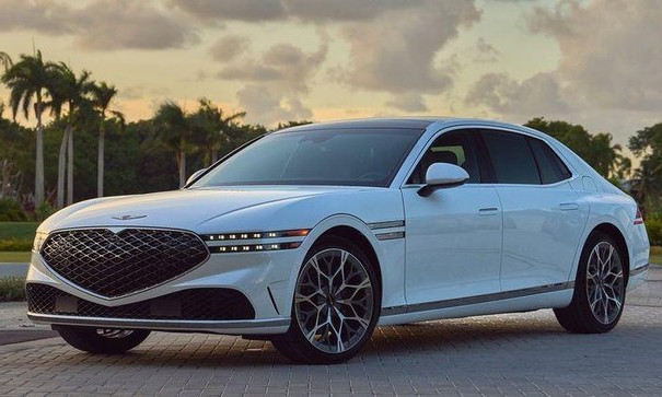Top 10 mẫu xe hybrid đáng chờ đợi năm 2023