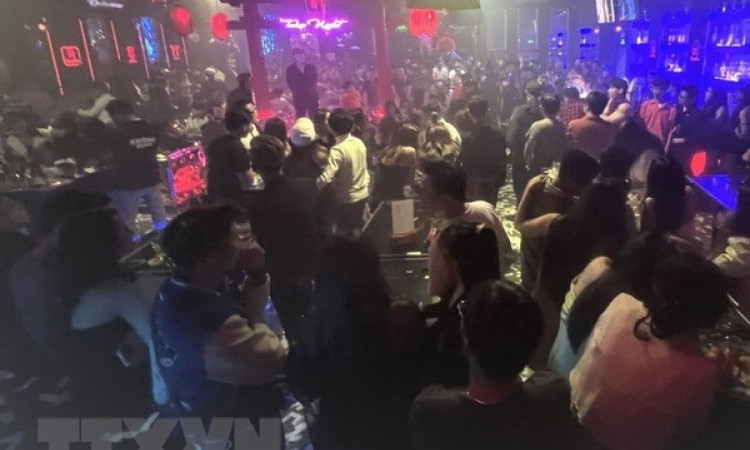 Đồng Nai: Đột kích quán bar Kosho, phát hiện nhiều người dùng ma túy