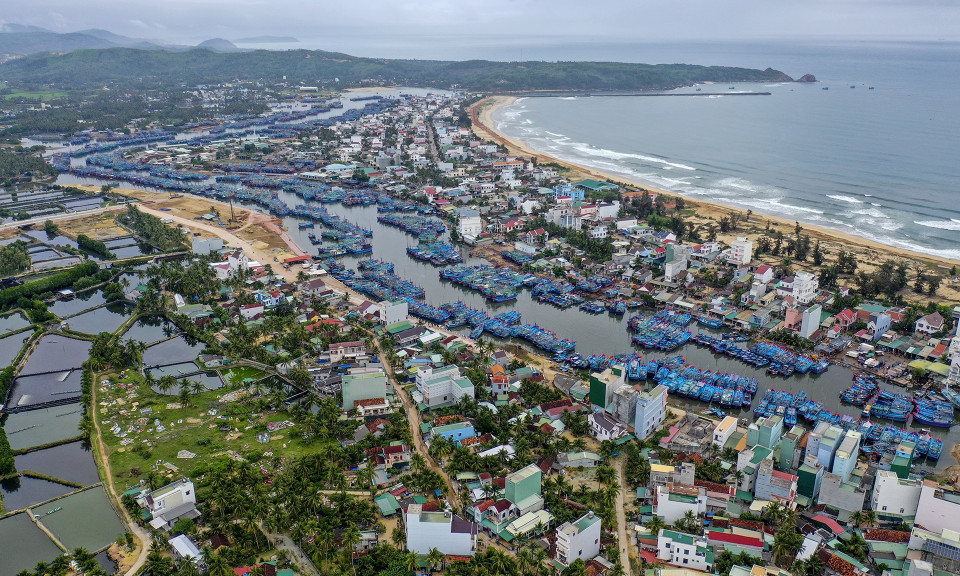 Vẻ đẹp thơ mộng ở làng chài ven biển Bình Định