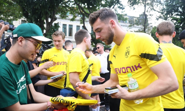 Using football to open doors in the business community