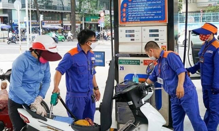 Dầu thế giới hạ nhiệt, giá xăng có thể giảm tiếp