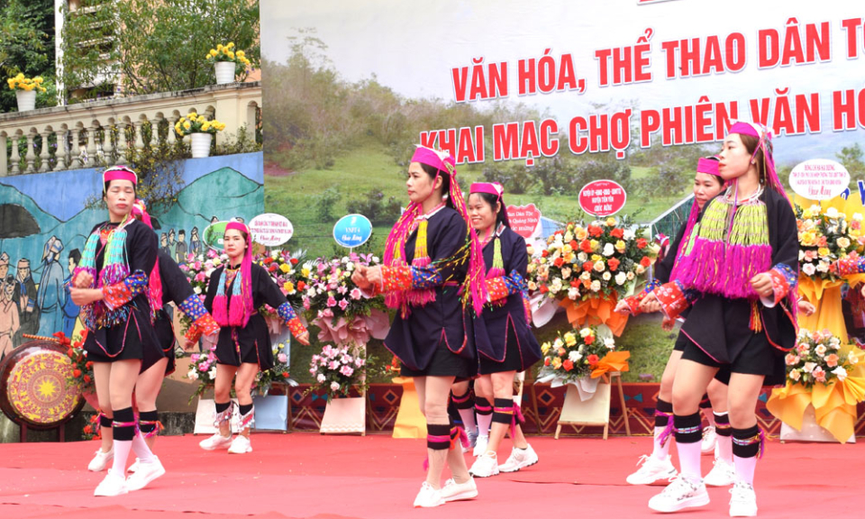 Ha Lau highland cultural market 2022 opened 