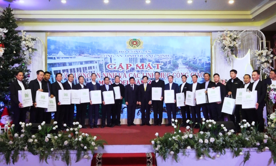 Công an tỉnh Quảng Ninh: Lực lượng An ninh gặp mặt các Linh mục trên địa bàn tỉnh Quảng Ninh nhân dịp lễ Noel 2022