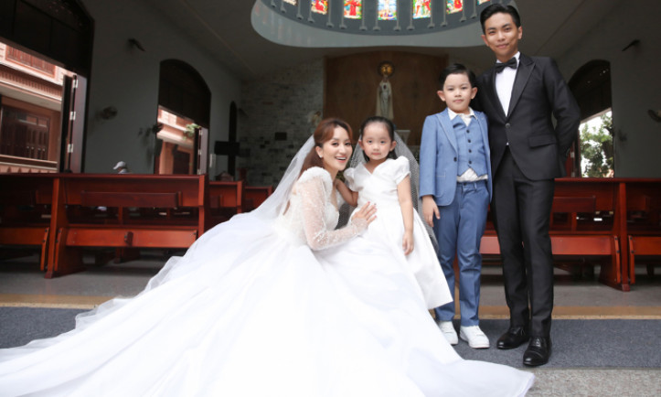 Khánh Thi, Phan Hiển ra MV cưới